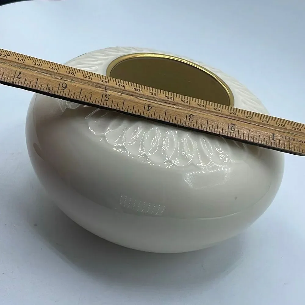 Lenox Masterpiece Collection vase embossed design 24K trim. - Picture 6 of 6